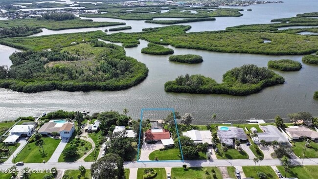 Building Photo - 778 Nassau Rd