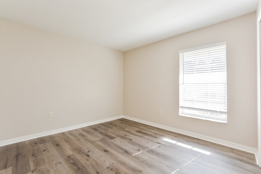 Building Photo - 4510 Abaco Dr