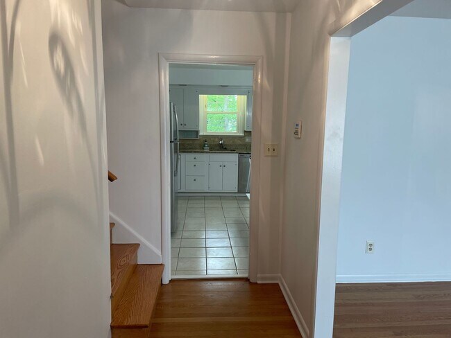 Building Photo - 202 Alders Dr