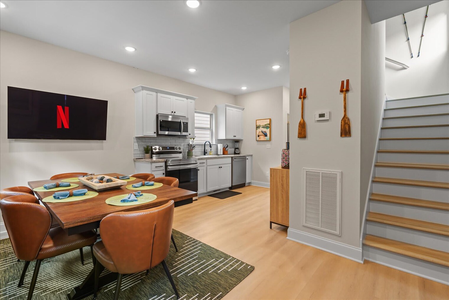 Building Photo - 323 Kelly's Ferry Pl