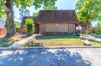 Building Photo - 9124 Woodpark Ln NW