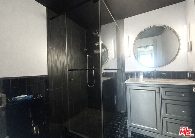 Building Photo - 17366 Sunset Blvd