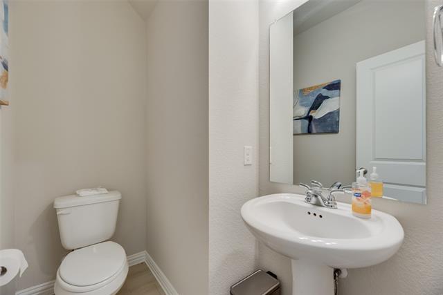 Building Photo - 3028 Willow Wood Ct
