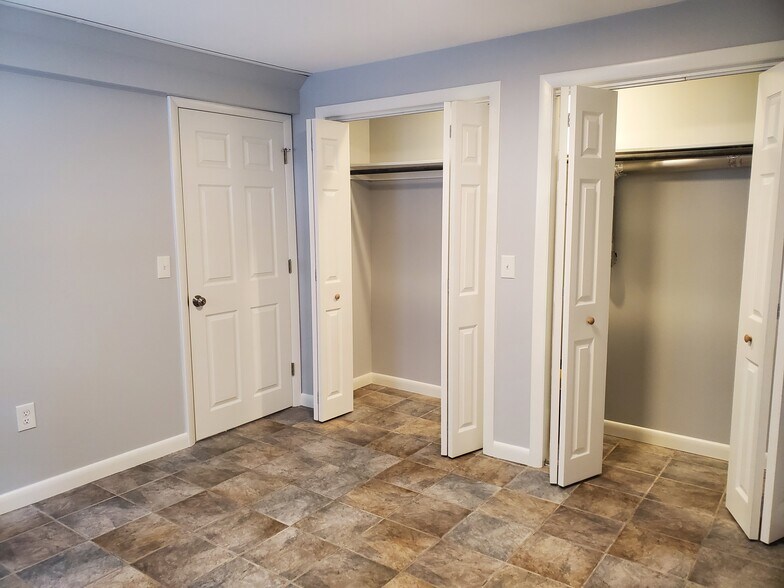 Bedroom 1 - 14 Rocket St