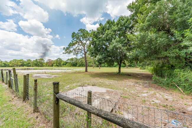 Building Photo - 12955 91st St