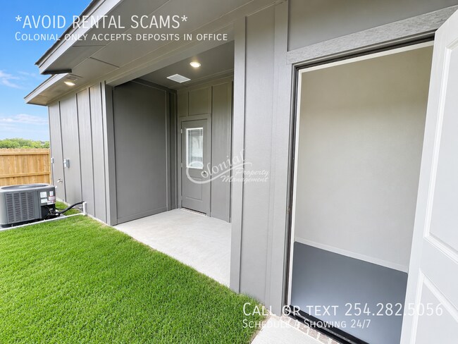 Building Photo - 1607 Crooked River