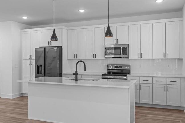 Building Photo - Luxurious Newly Built 3BD, 4BA Downtown Raleigh Townhome with Spacious Balcony and Natural Light ...
