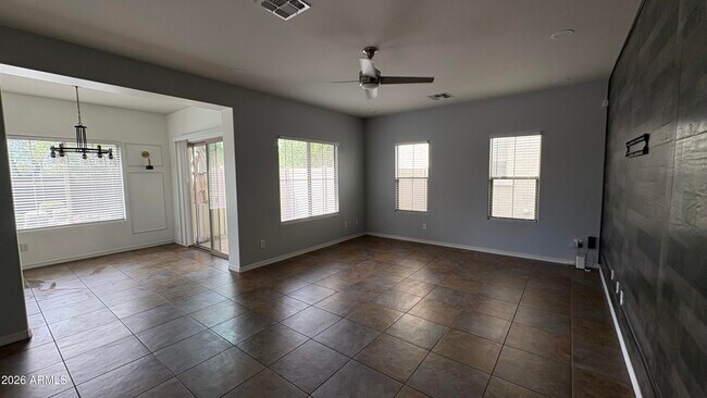 Building Photo - 5396 W Molly Ln