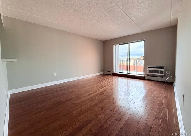 Building Photo - 123 Mamaroneck Ave