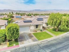 Building Photo - 82950 Vincent Dr