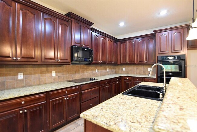 Building Photo - 2870 Grassmoor Loop