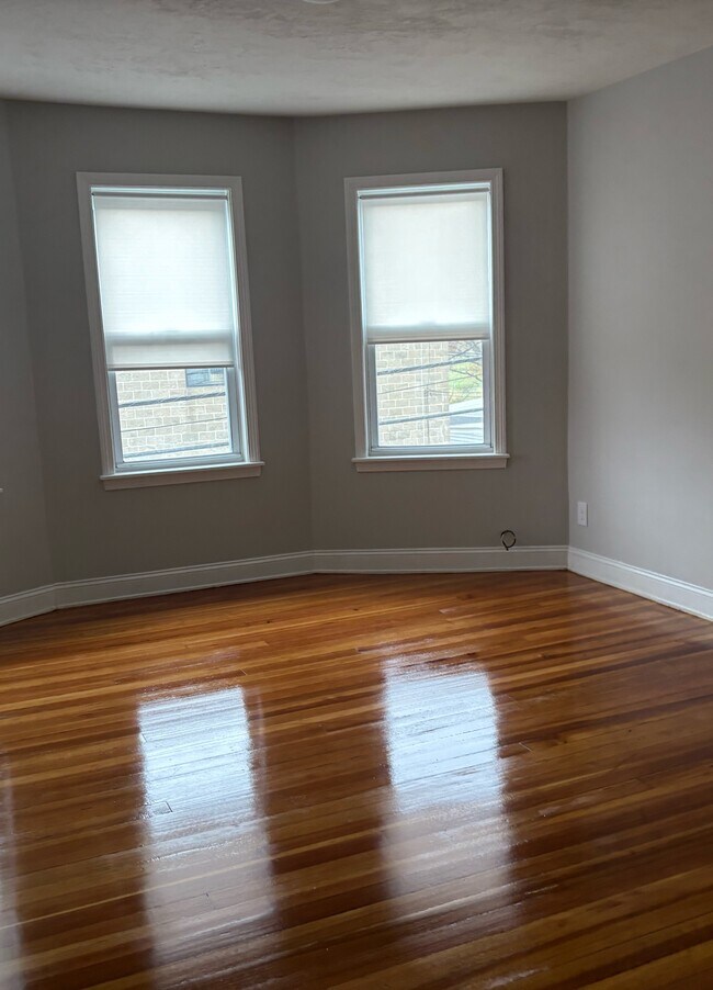 Primary Photo - Shirley Street in Winthrop MA