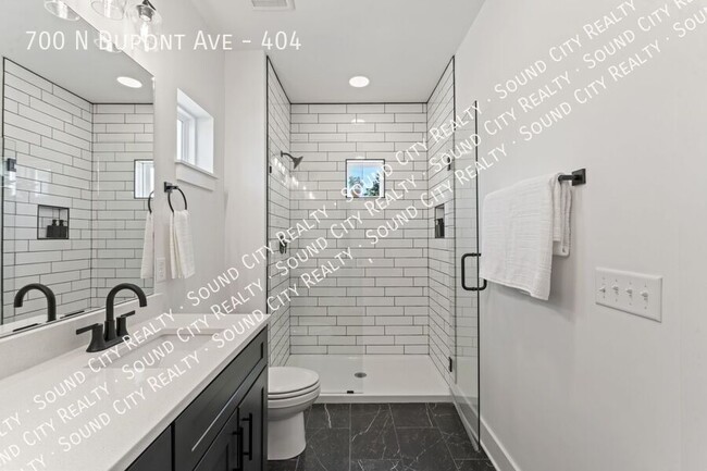 Building Photo - 700 N Dupont Ave
