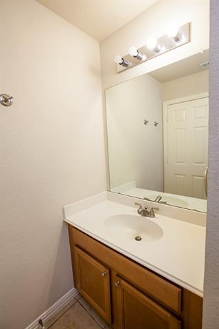 Building Photo - 2805 Gooseberry Dr