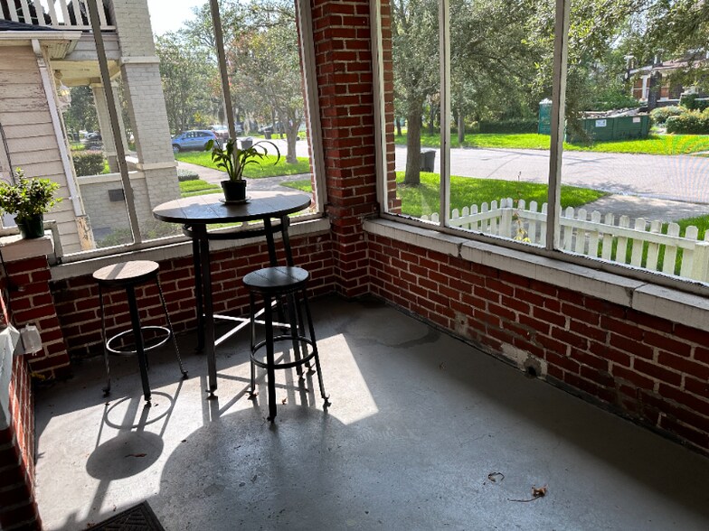 Building Photo - 2259 Post St