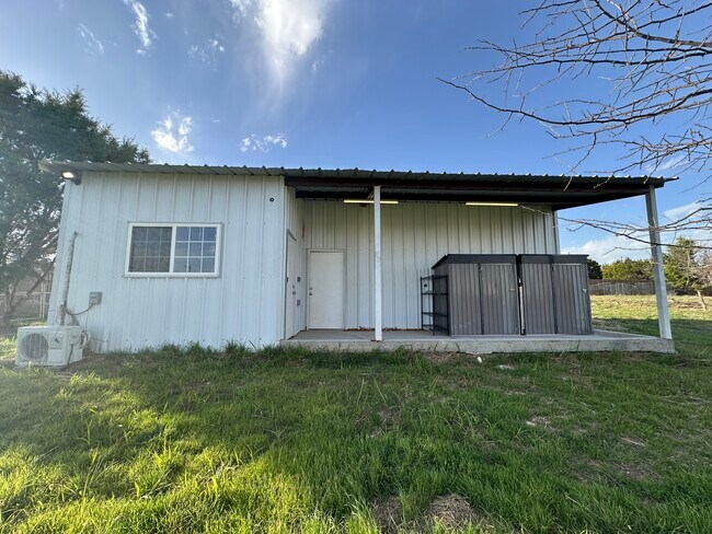 Building Photo - 257 County Rd 3355