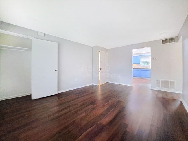 Building Photo - 1711 Valley Forge Way