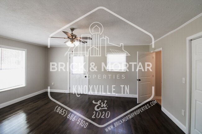 Building Photo - 1737 Lively Rd