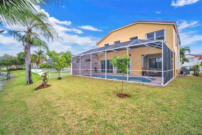 Building Photo - 15891 NW 15th Ct