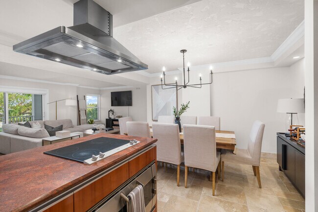 Building Photo - 1111 S Ocean Blvd