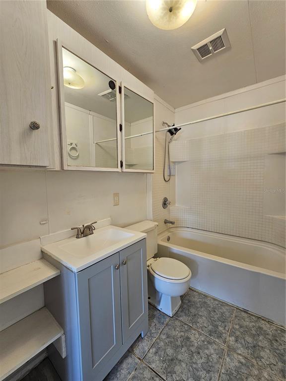 Building Photo - 5706 Dr M.L.K. Jr St N