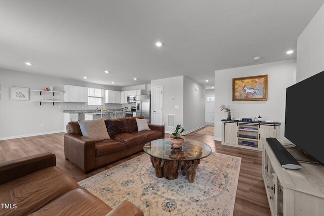 Building Photo - 45 Florentine Ct