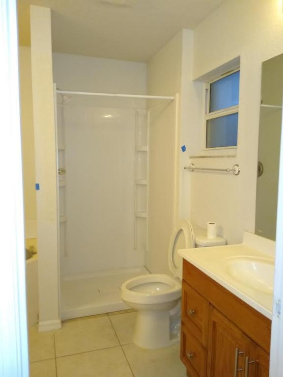 Building Photo - 4210 SW 89th Ave