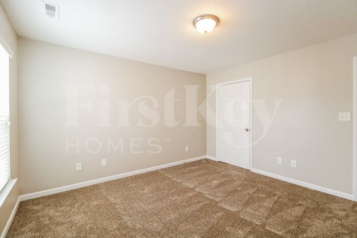 Building Photo - 4559 Fairport Ct