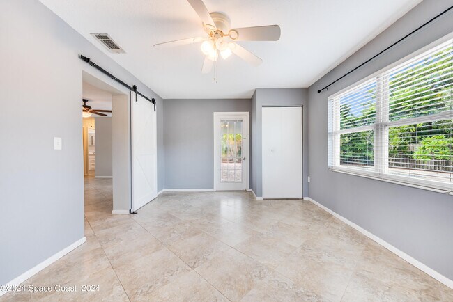 Building Photo - 2045 Date Palm Ave
