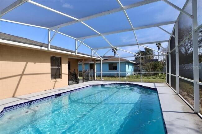 Building Photo - 620 Heraldo Ct