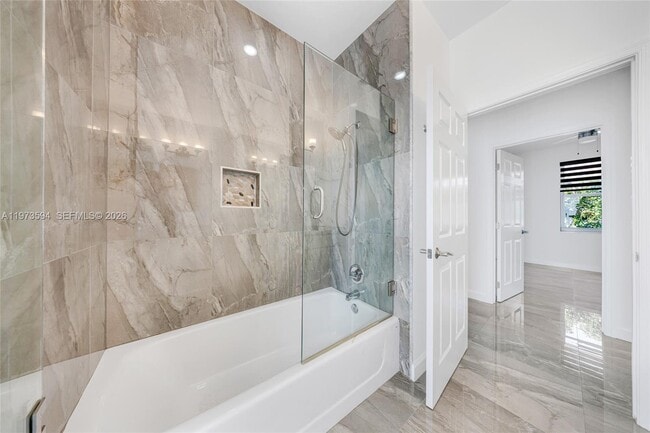 Building Photo - 13264 Lakeside Terrace