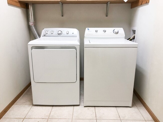 Building Photo - Verona Schools! Awesome 2BR/2BA townhouse-style condo for rent on West Side!