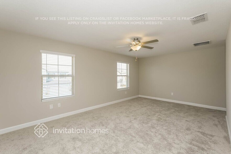 Building Photo - 2907 Coach Manors Way