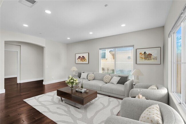 Building Photo - 4028 Landau Ct