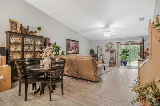 Building Photo - 2142 S Gleneagle Terrace