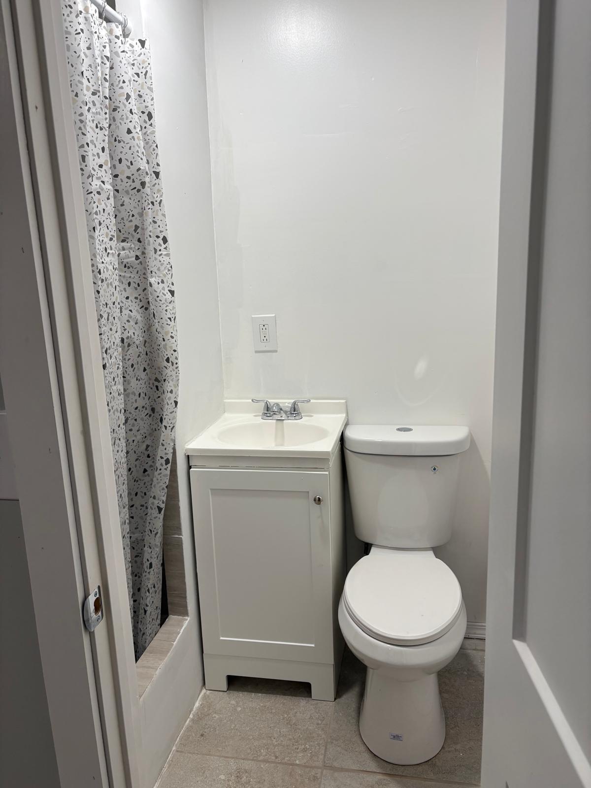 Pequeño estudio, completamente privado, billes incluidos - 135 Cross Rd