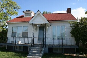 Building Photo - Duplex home