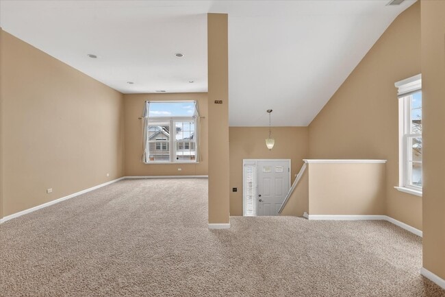 Building Photo - 1161 Hawthorne Ln