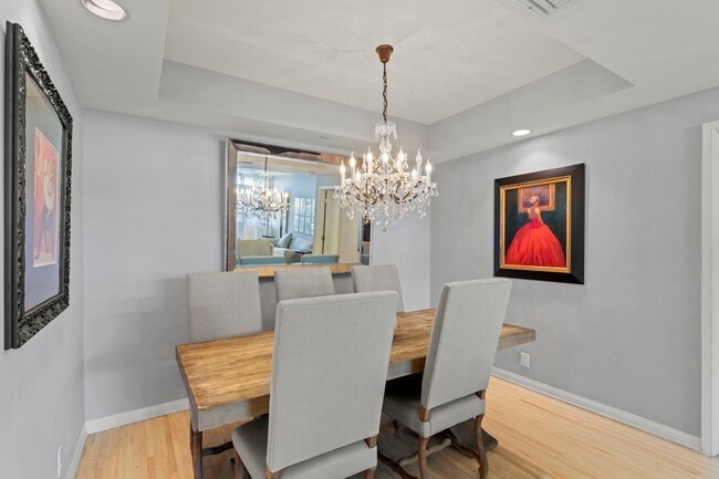 Building Photo - 200 N Swall Dr