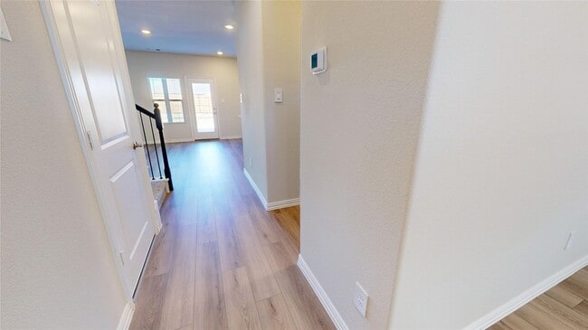 Building Photo - 2125 Dunbar Dr