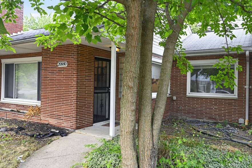 Building Photo - 20880 Avon Ln