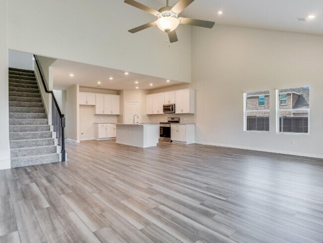 Building Photo - 4110 Broadleaf Dr
