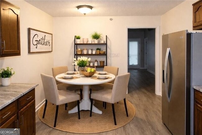 Building Photo - 5053 Gardenia Cir