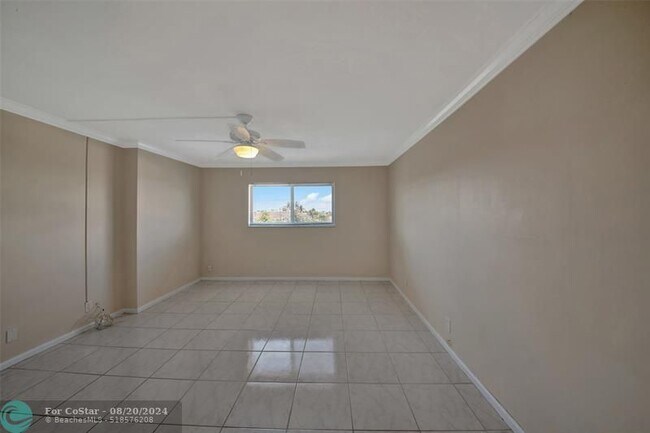 Building Photo - 750 NE Spanish River Blvd