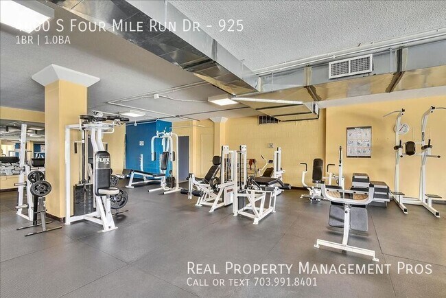 Building Photo - 4600 S Four Mile Run Dr
