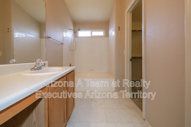 Building Photo - 13307 N Lost Artifact Ln