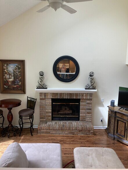 Building Photo - 4243 Saddle Notch Dr