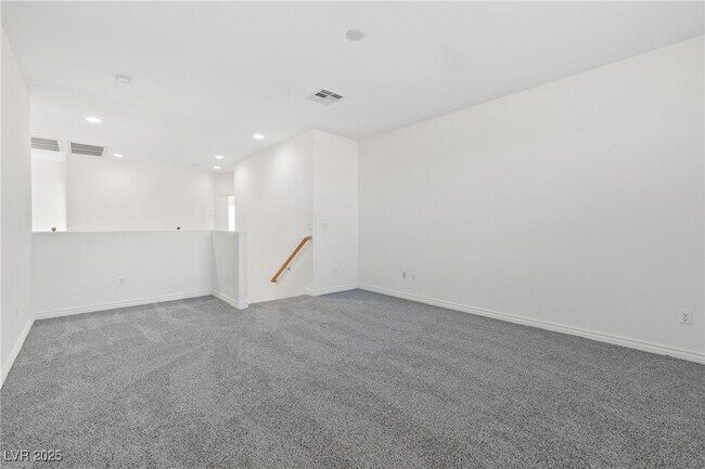Building Photo - 6121 Broccoli St