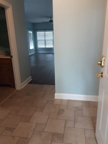 Building Photo - 5090 Windsor Green Way