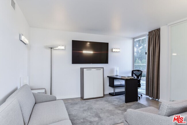 Building Photo - 201 Ocean Ave